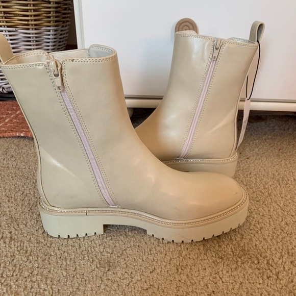 Boots - Picture 2 of 6